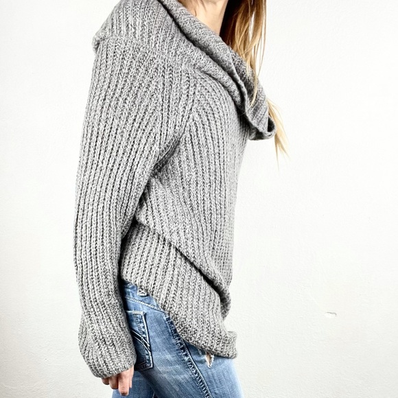 ENTRO |🐭 Oversized Big Slouchy Shrug Cowl Neck Sweater - Picture 13 of 13